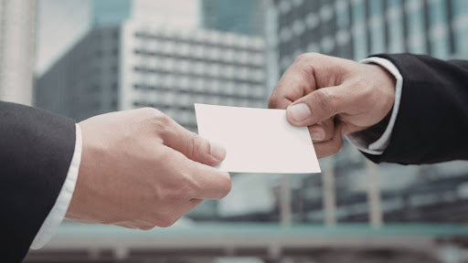 Who Should Use Bulk Metal Business Cards Instead of Standard Cards?